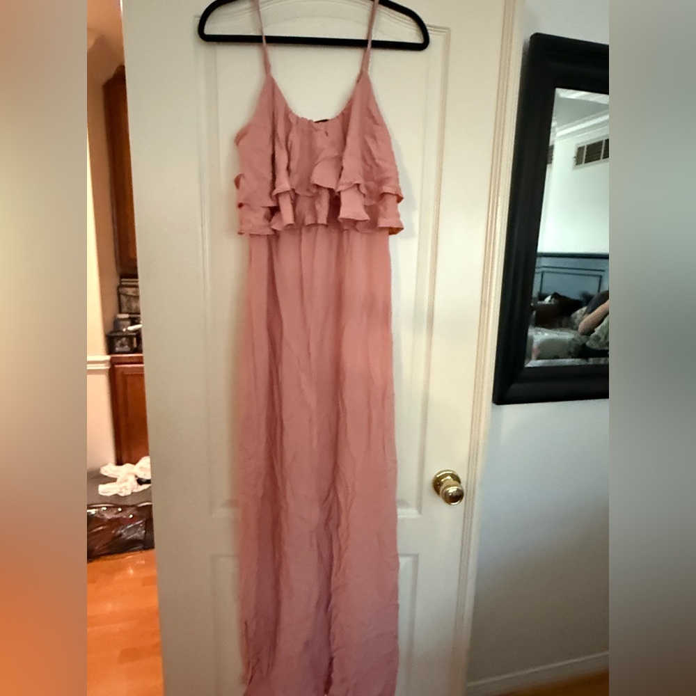 Forever 21 mauve ruffle max dress size M